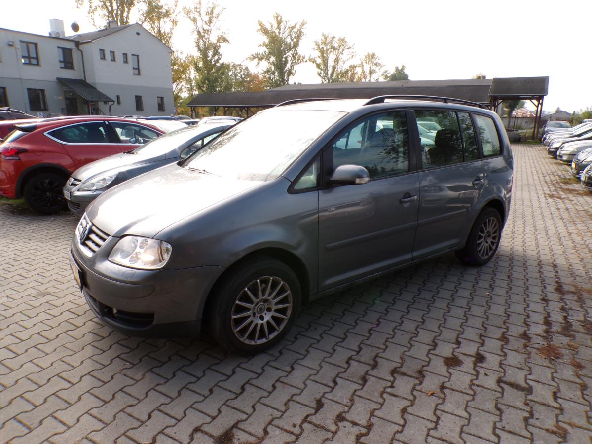 volkswagen-touran-1-9-tdi-taz-zar-navigace - 2