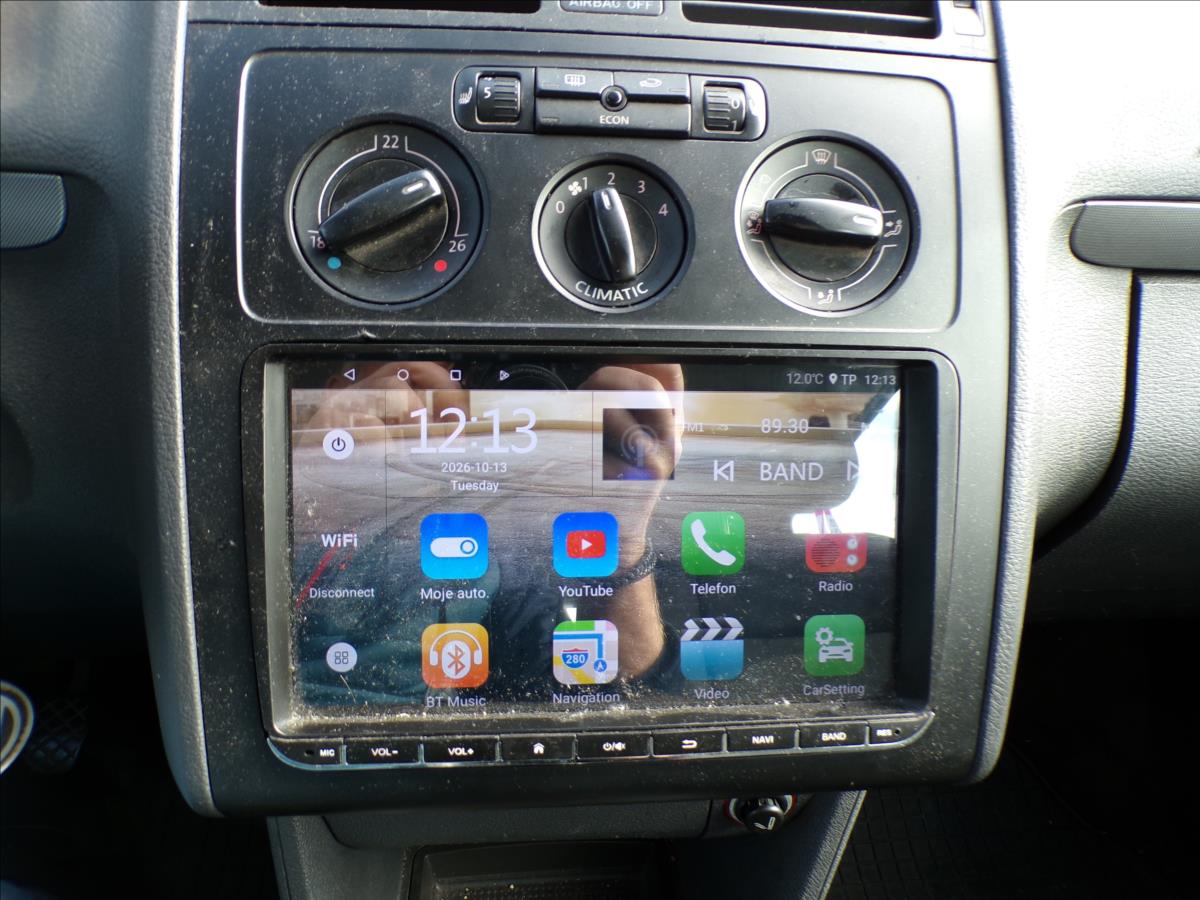 volkswagen-touran-1-9-tdi-taz-zar-navigace - 8
