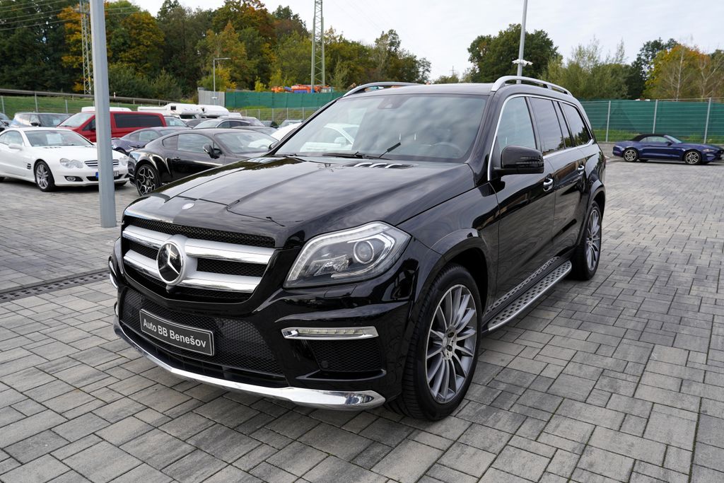 mercedes-benz-gl-gl-500-v8-amg-4matic-novy-motor - 1