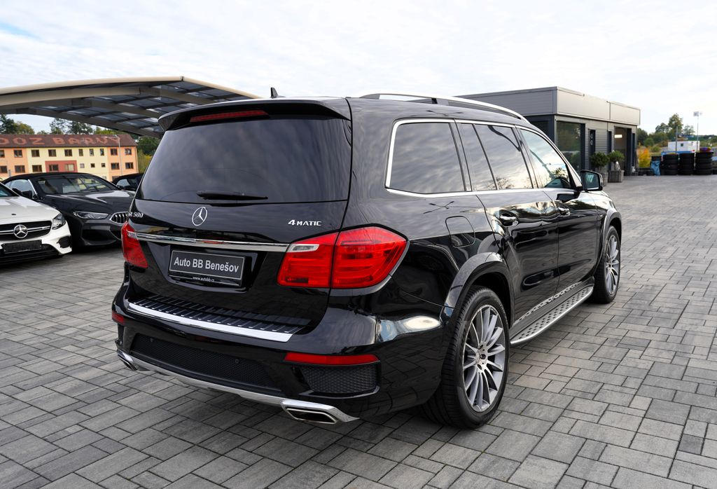 mercedes-benz-gl-gl-500-v8-amg-4matic-novy-motor - 5