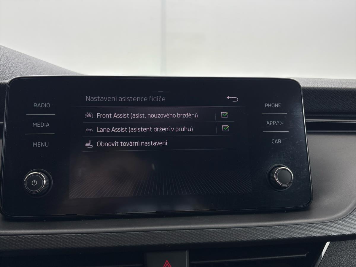 skoda-scala-1-6-tdi-ambition - 7