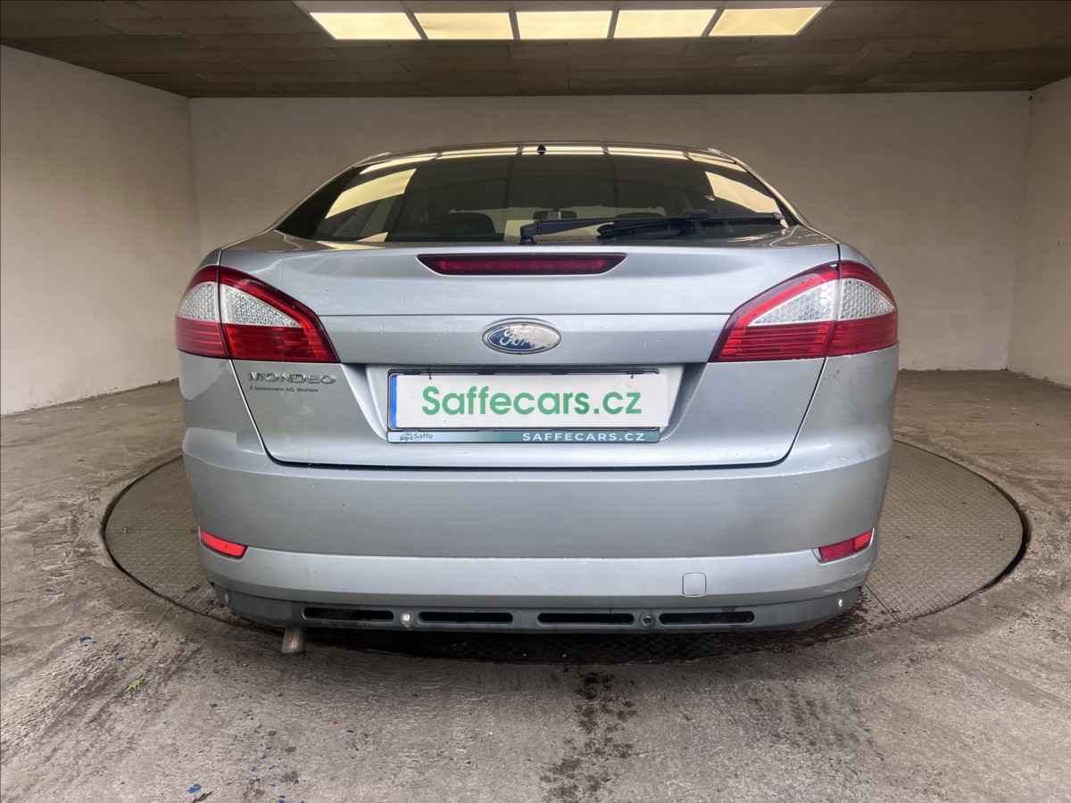 ford-mondeo-2-0-16v - 5