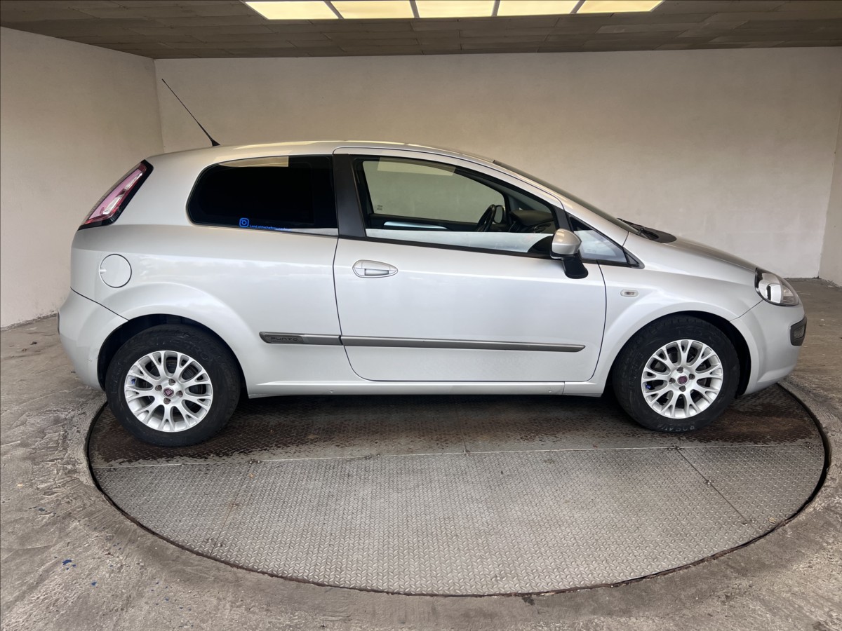 fiat-grande-punto-1-4-i - 6