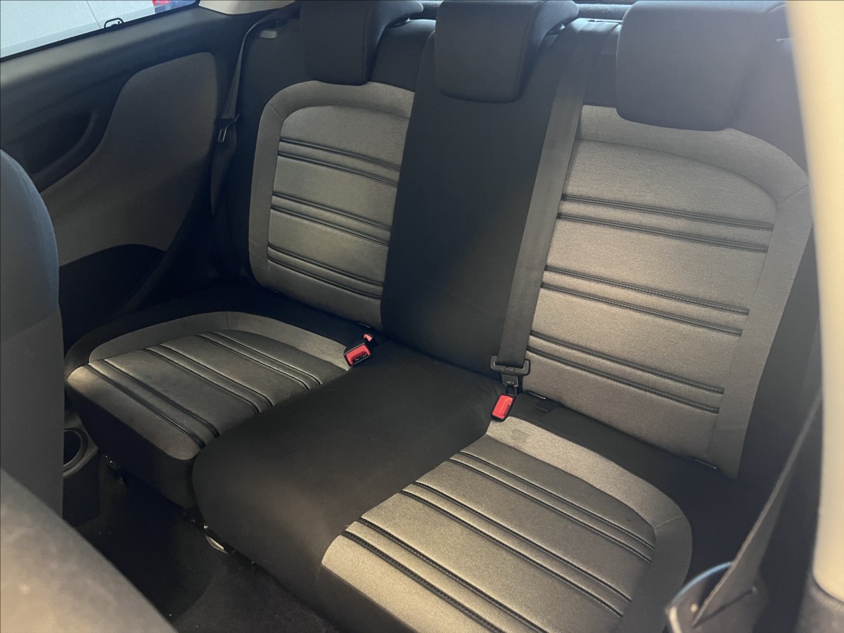 fiat-grande-punto-1-4-i - 8