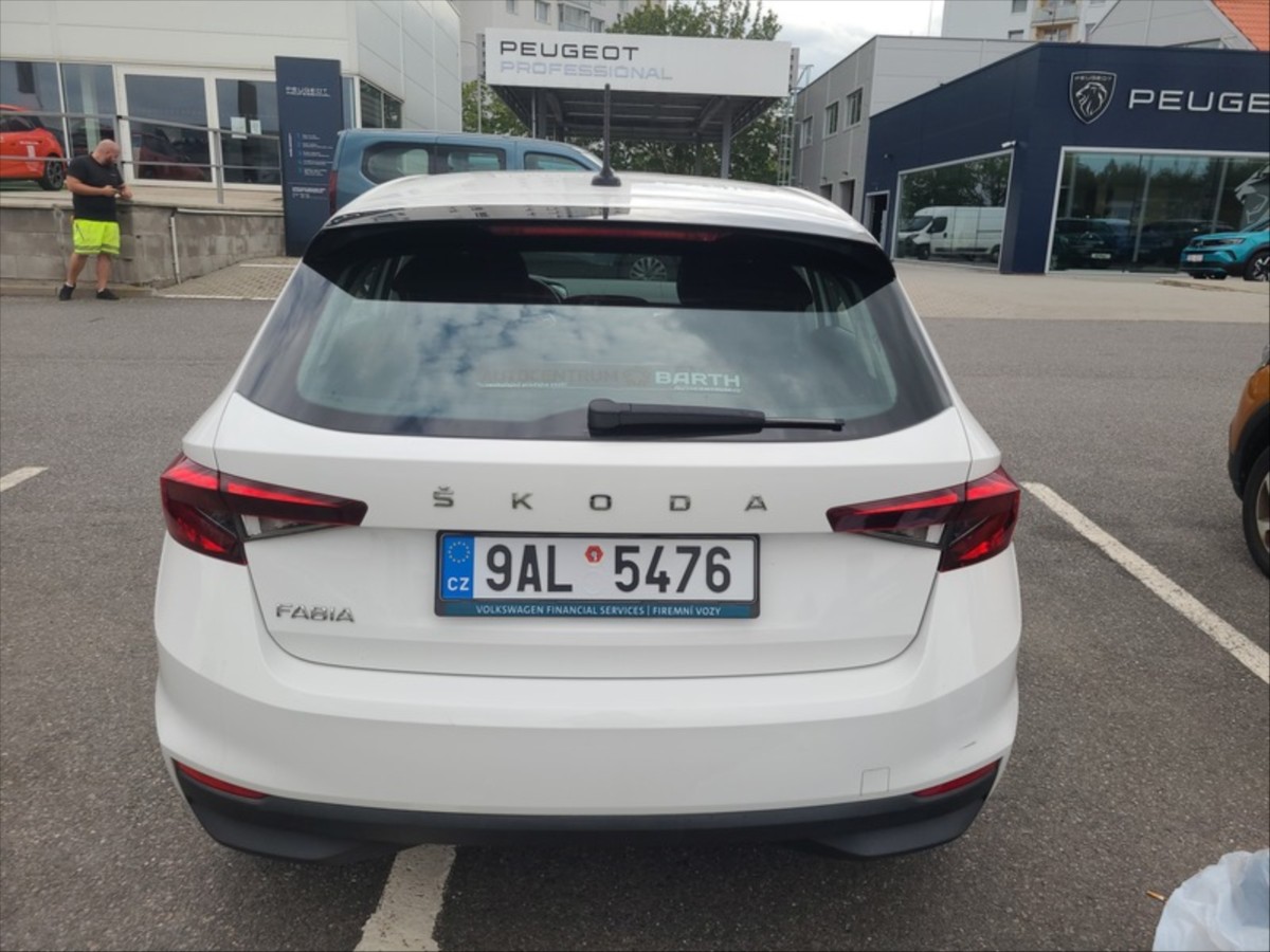 skoda-fabia-1-0-tsi-70kw - 5