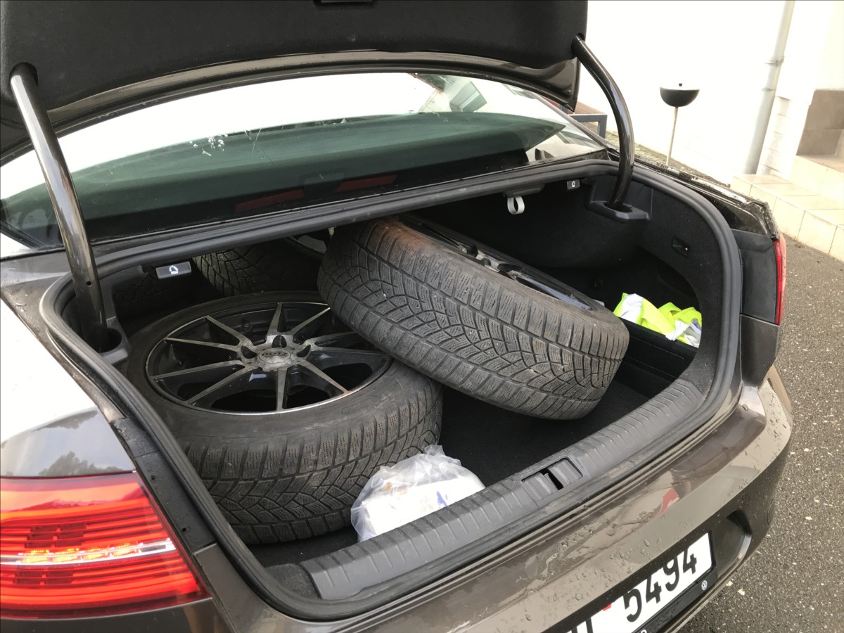 volkswagen-passat-2-0-tdi-4x4-110kw-mt - 9