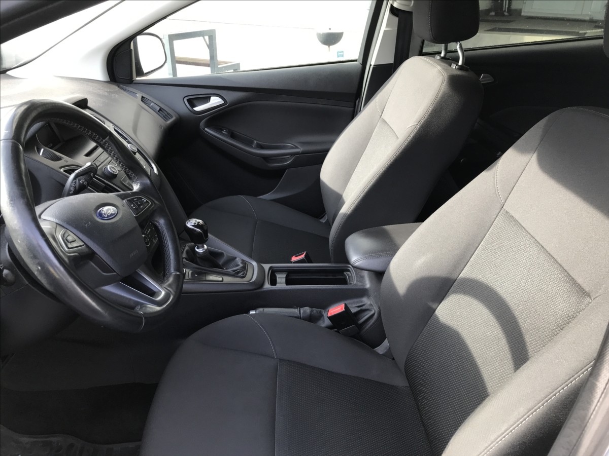 ford-focus-1-0-ecoboost-92kw-combi - 6