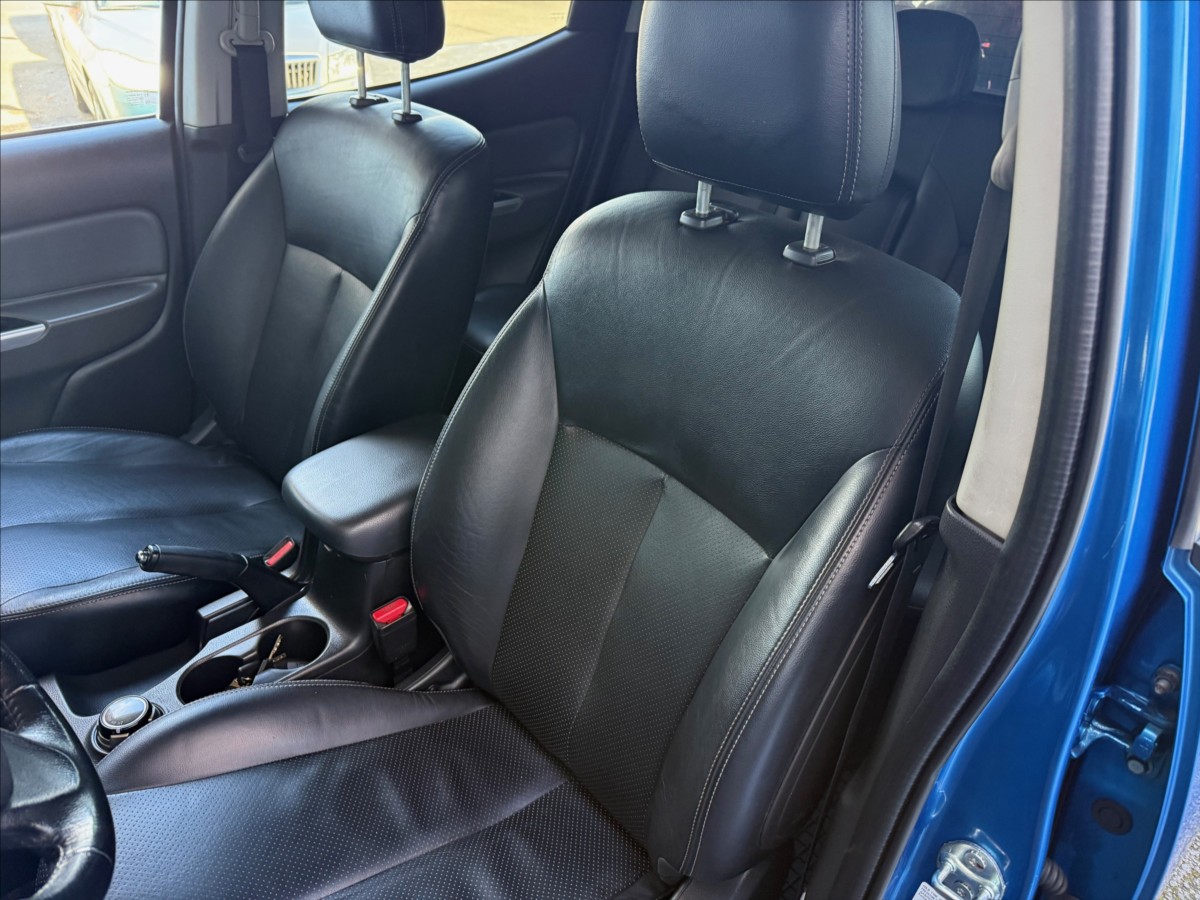 mitsubishi-l200-2-4-di-d-133kw-4wd-hardtop-1maj - 9
