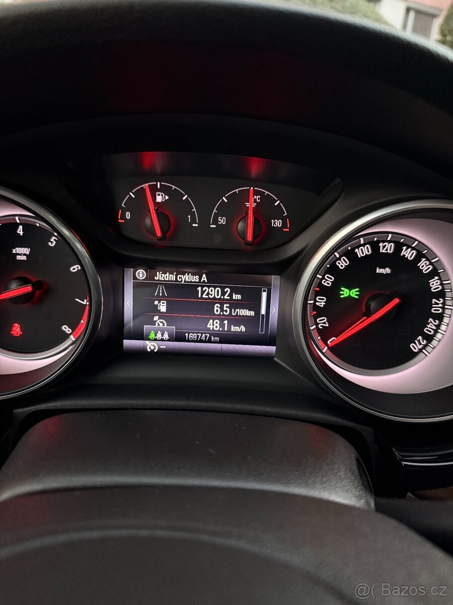 opel-astra-1-4-k-sports-tourer - 9