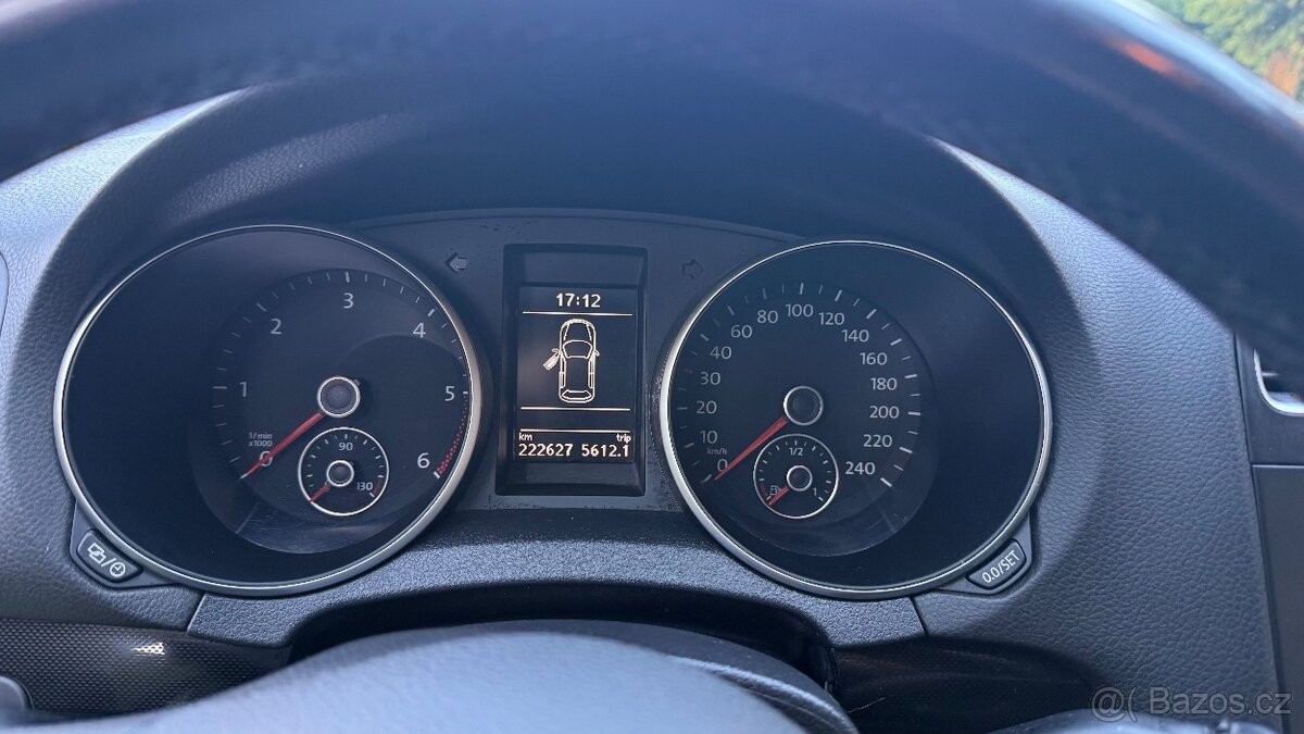volkswagen-golf-1-6-tdi-77-kw-5-man - 5