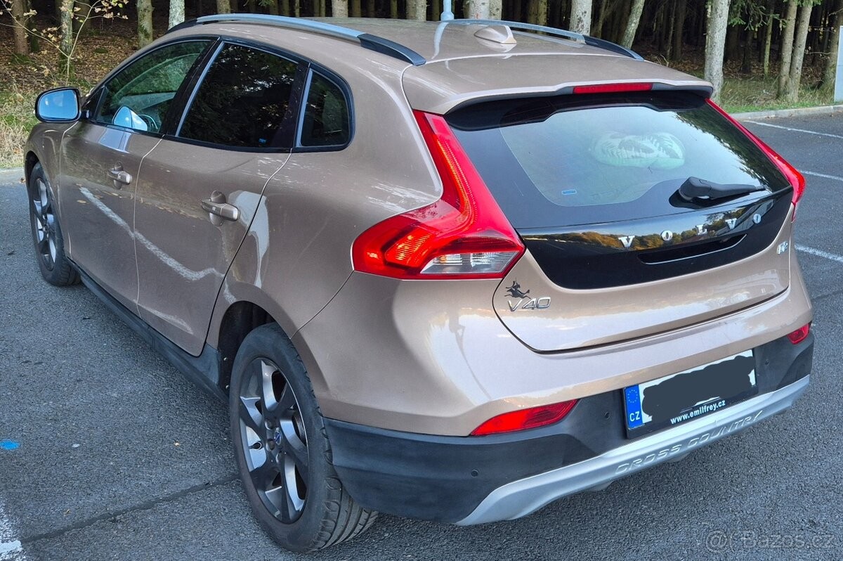 volvo-v40-1-6-cc-d2-85kw - 8