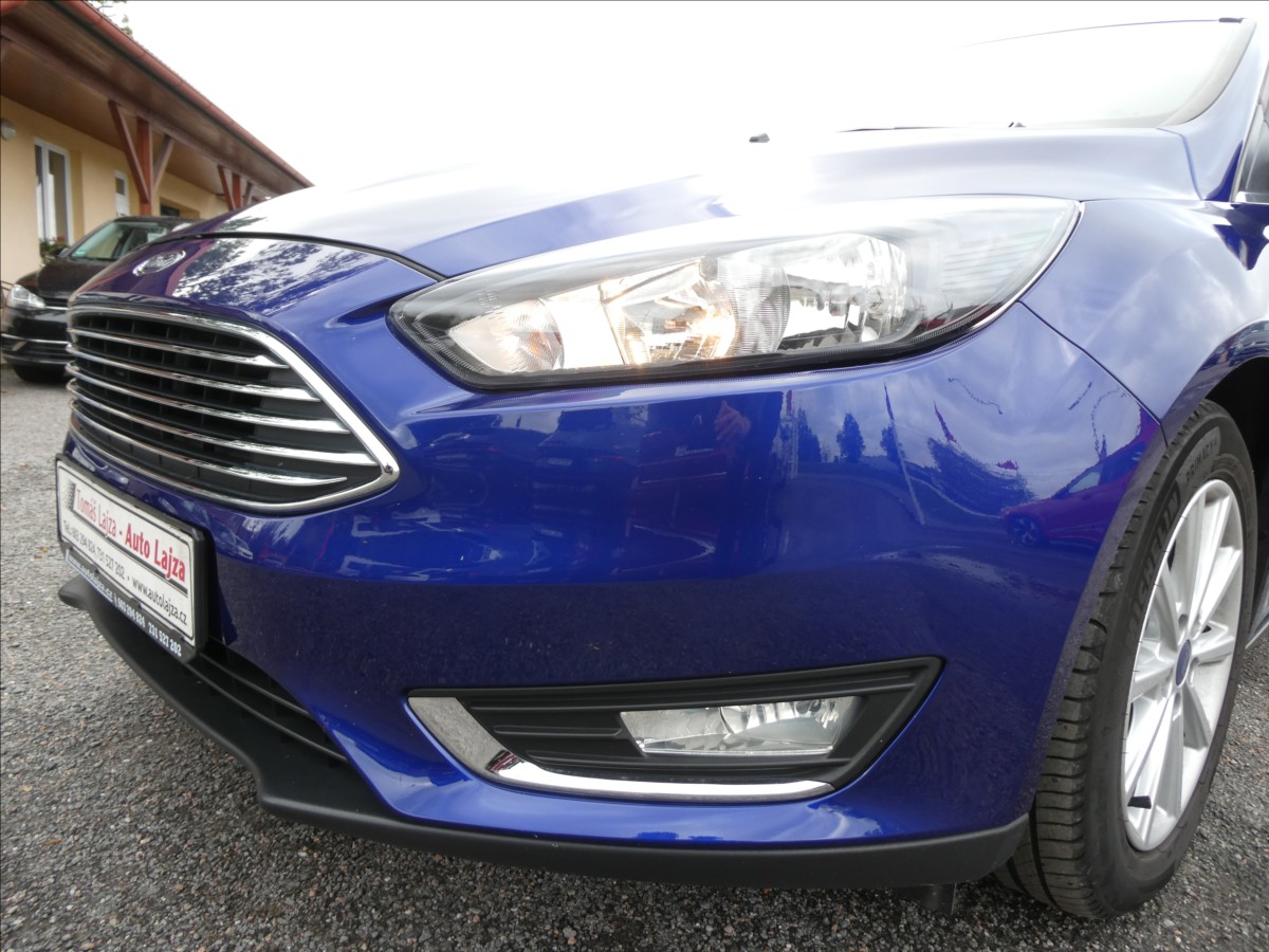 ford-focus-1-5-110kw-1-majitel-serviska - 3