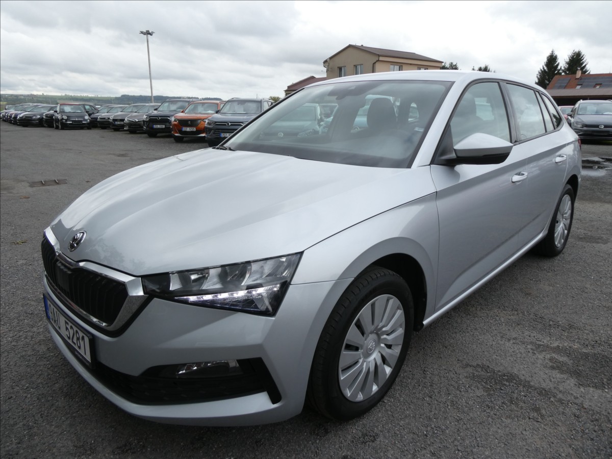 skoda-scala-1-0-tsi-70kw-cr-dph-klima - 2