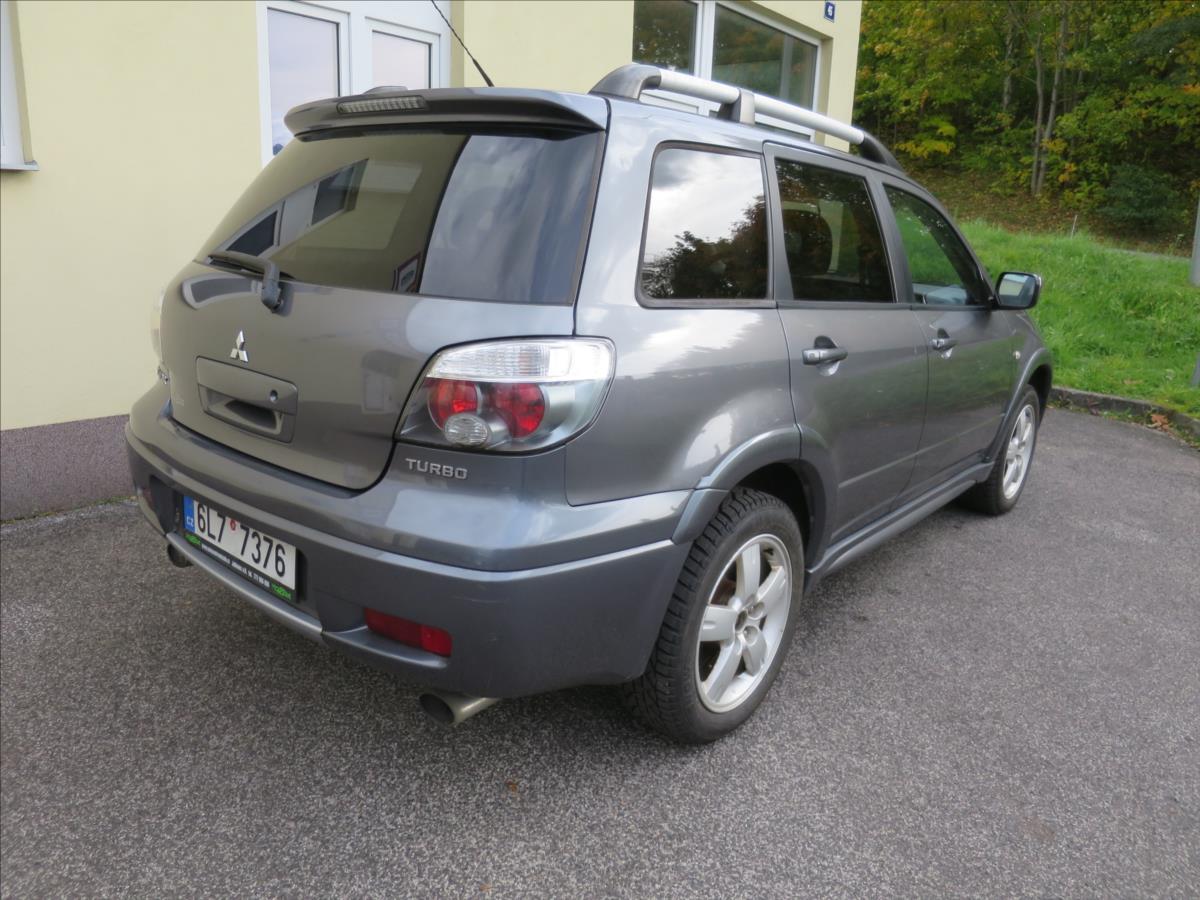mitsubishi-outlander-2-0-turbo - 6