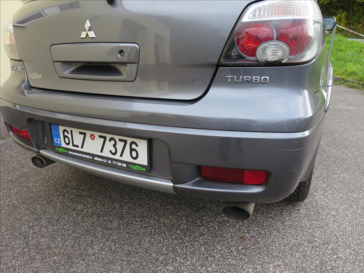 mitsubishi-outlander-2-0-turbo - 8