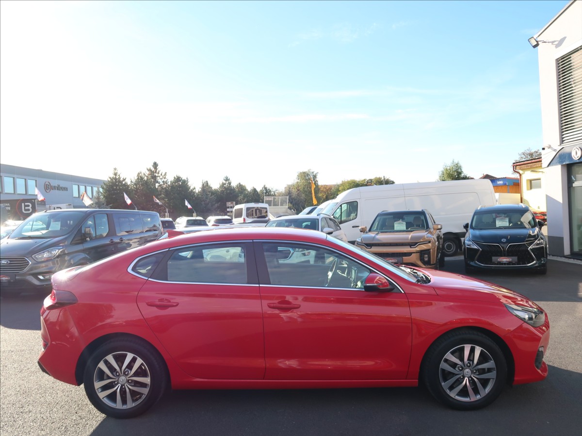 hyundai-i30-1-0-t-gdi-88kw-1majcr-klima - 4