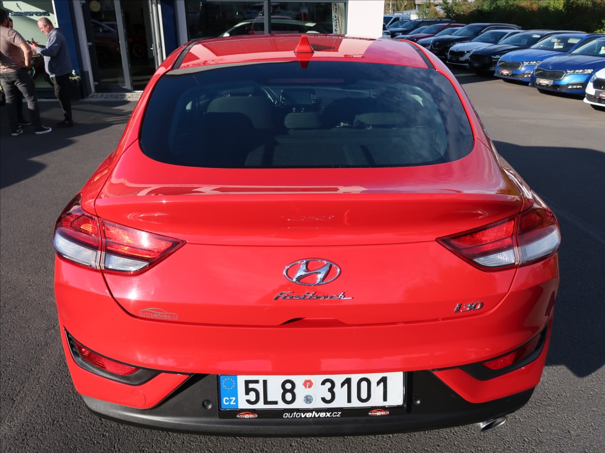 hyundai-i30-1-0-t-gdi-88kw-1majcr-klima - 7