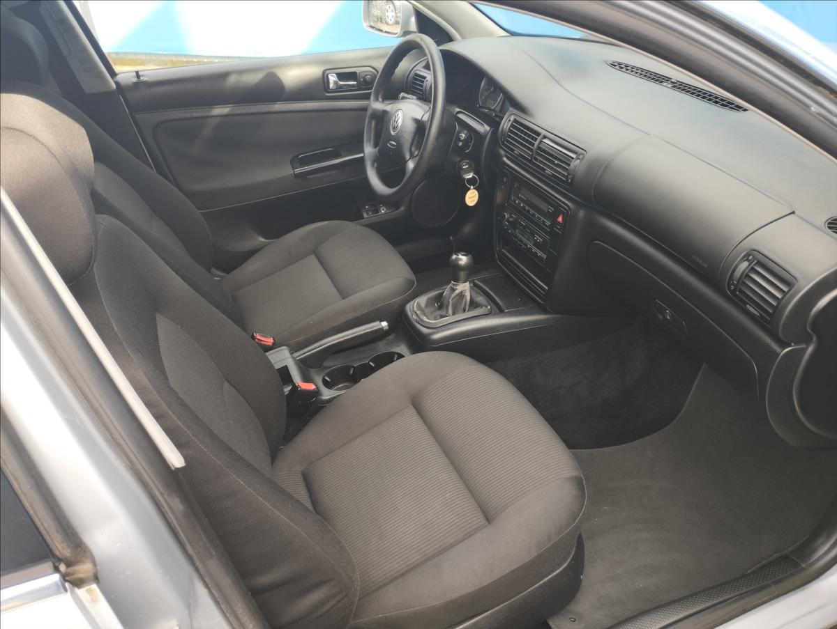 volkswagen-passat-2-0-85kw - 8