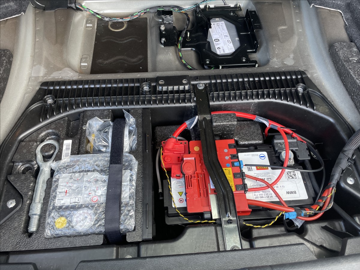 bmw-x1-2-0-d-x-drive-130kw-xenon-klima - 9
