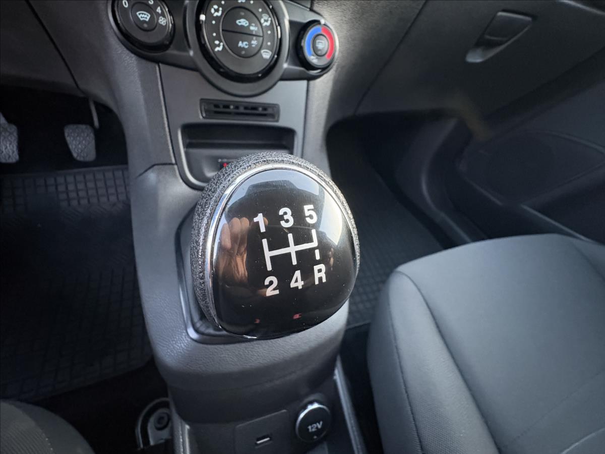 ford-fiesta-1-2-i-60kw-cz-5dv-klima-vyhrev - 7