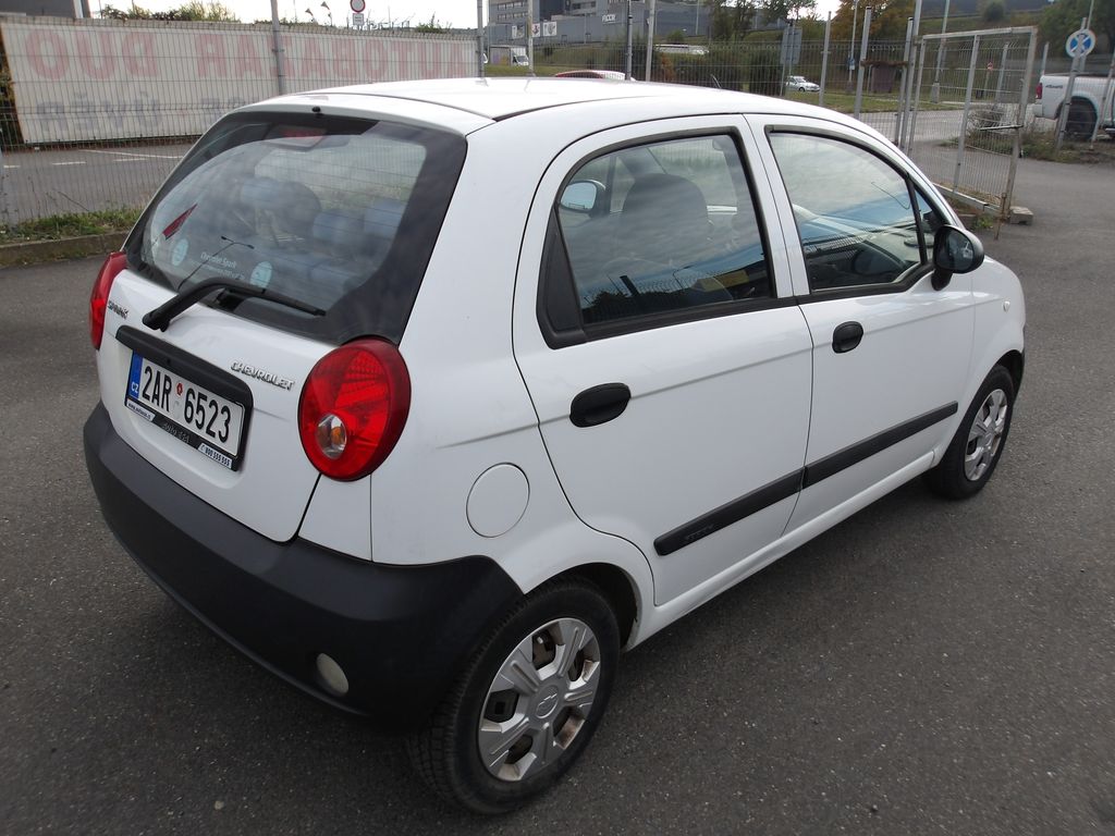 chevrolet-spark-0-8-i-387kw-najeto-46-000km-cr - 4