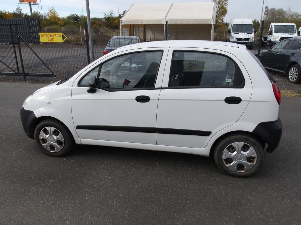 chevrolet-spark-0-8-i-387kw-najeto-46-000km-cr - 7