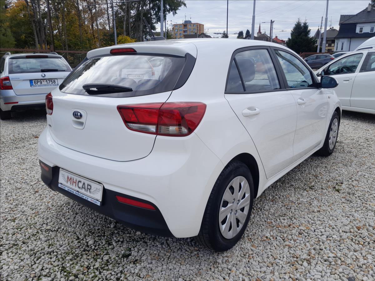 kia-rio-1-2i-61kw - 6