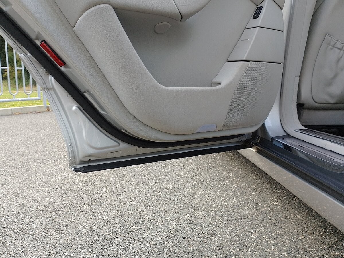 mercedes-benz-tridy-s-w220-s500-4matic - 7