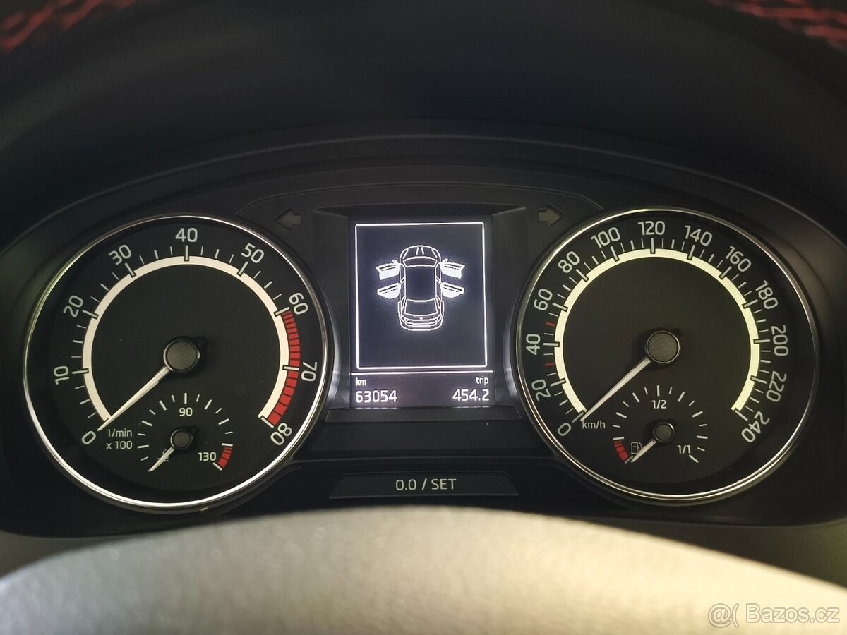 skoda-rapid-1-2-monte-carlo-tsi-81kw - 4