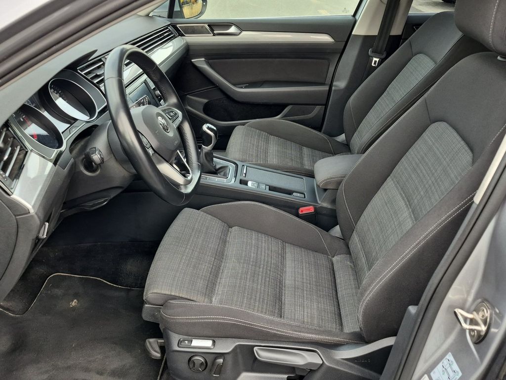 volkswagen-passat-variant-1-5-tsi-evo-business - 9