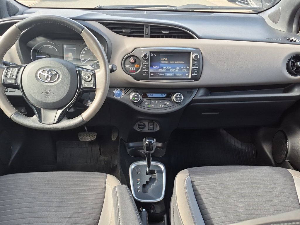 toyota-yaris-selection-smart-1-5-hev - 9
