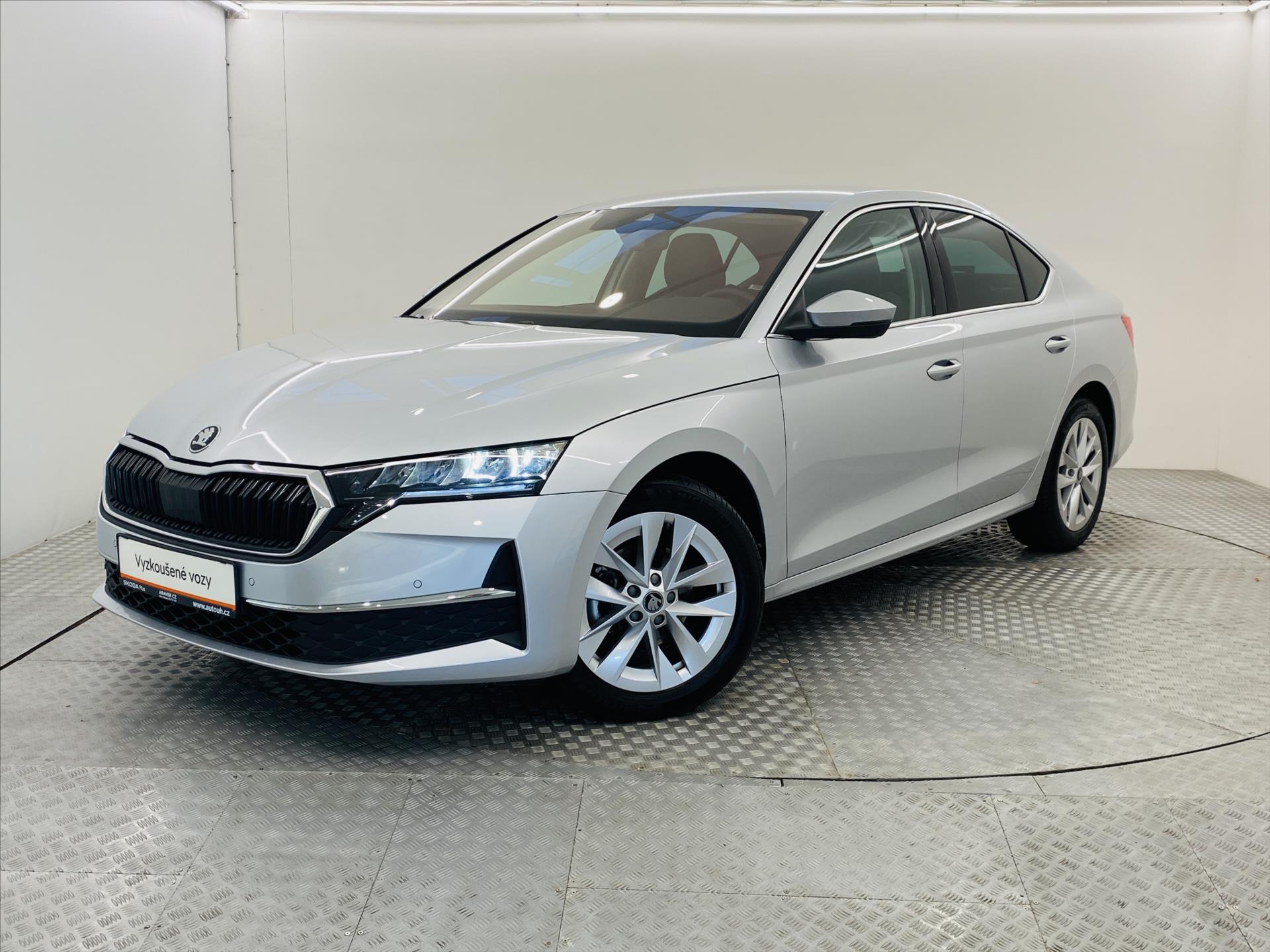Škoda Octavia 1,5 TSI m-HEV 110kW DSG Top Selection