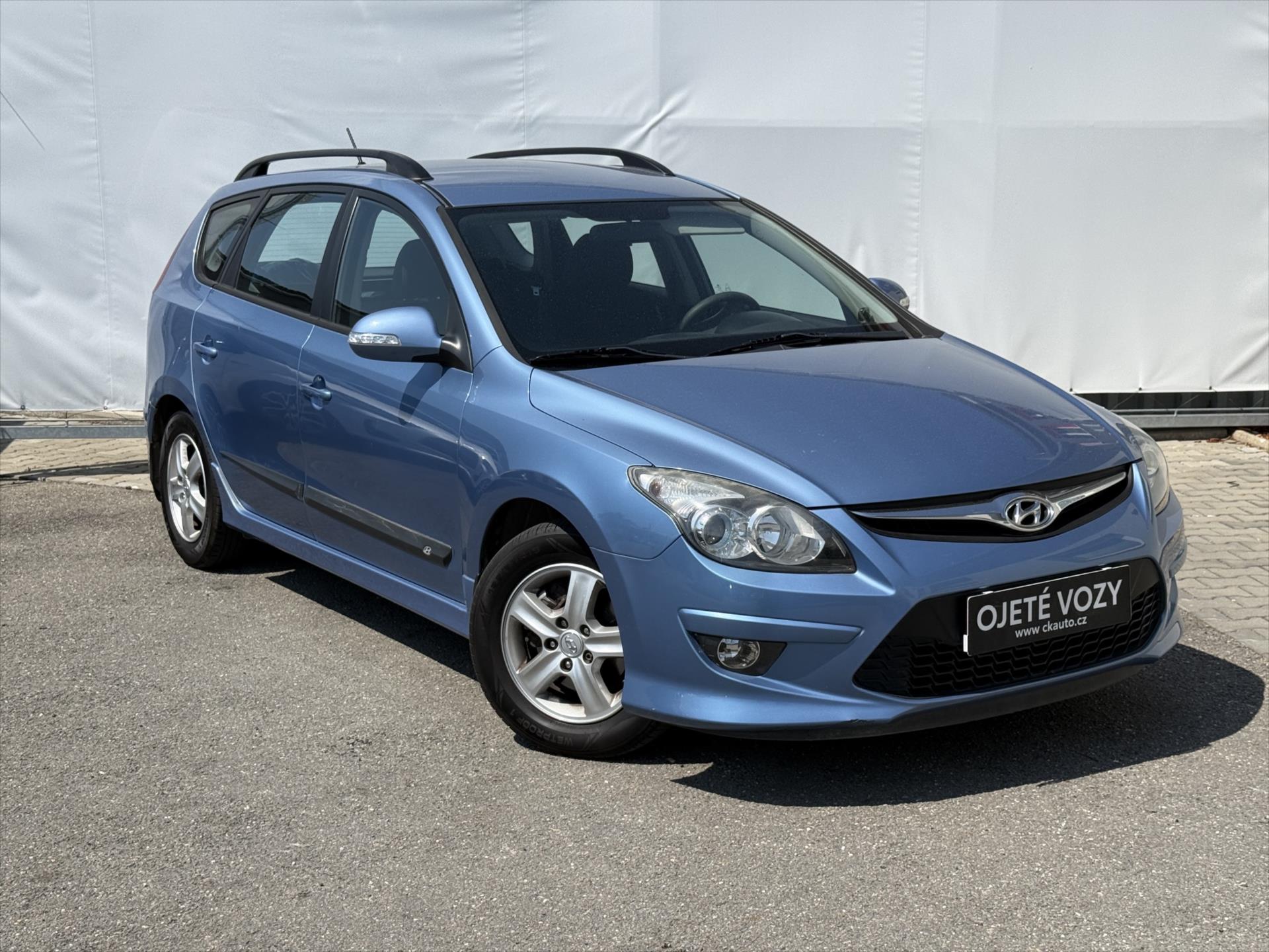 hyundai-i30-1-4-trikolor - 2