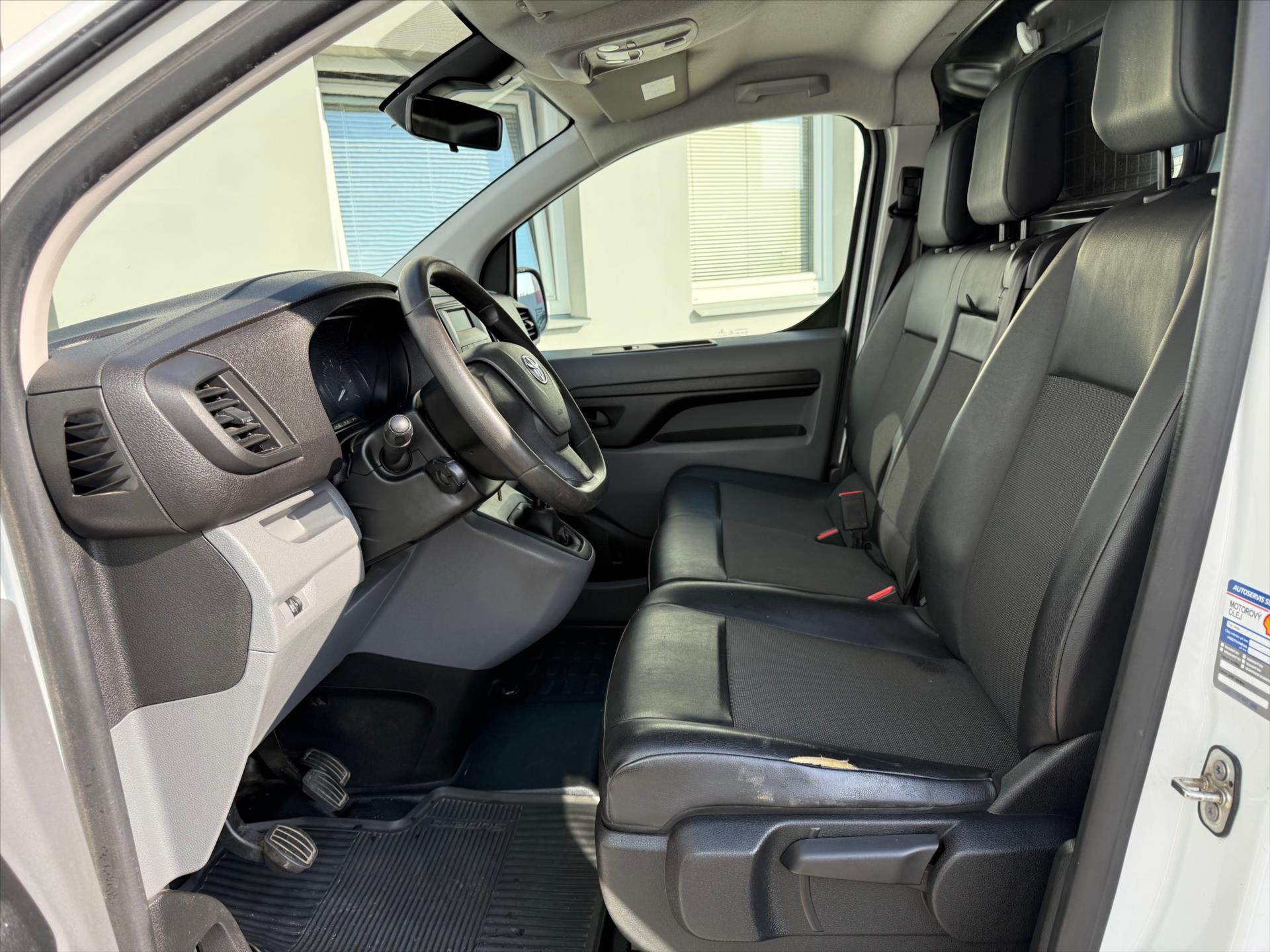 toyota-proace-2-0-active-l1-4d-panel - 5
