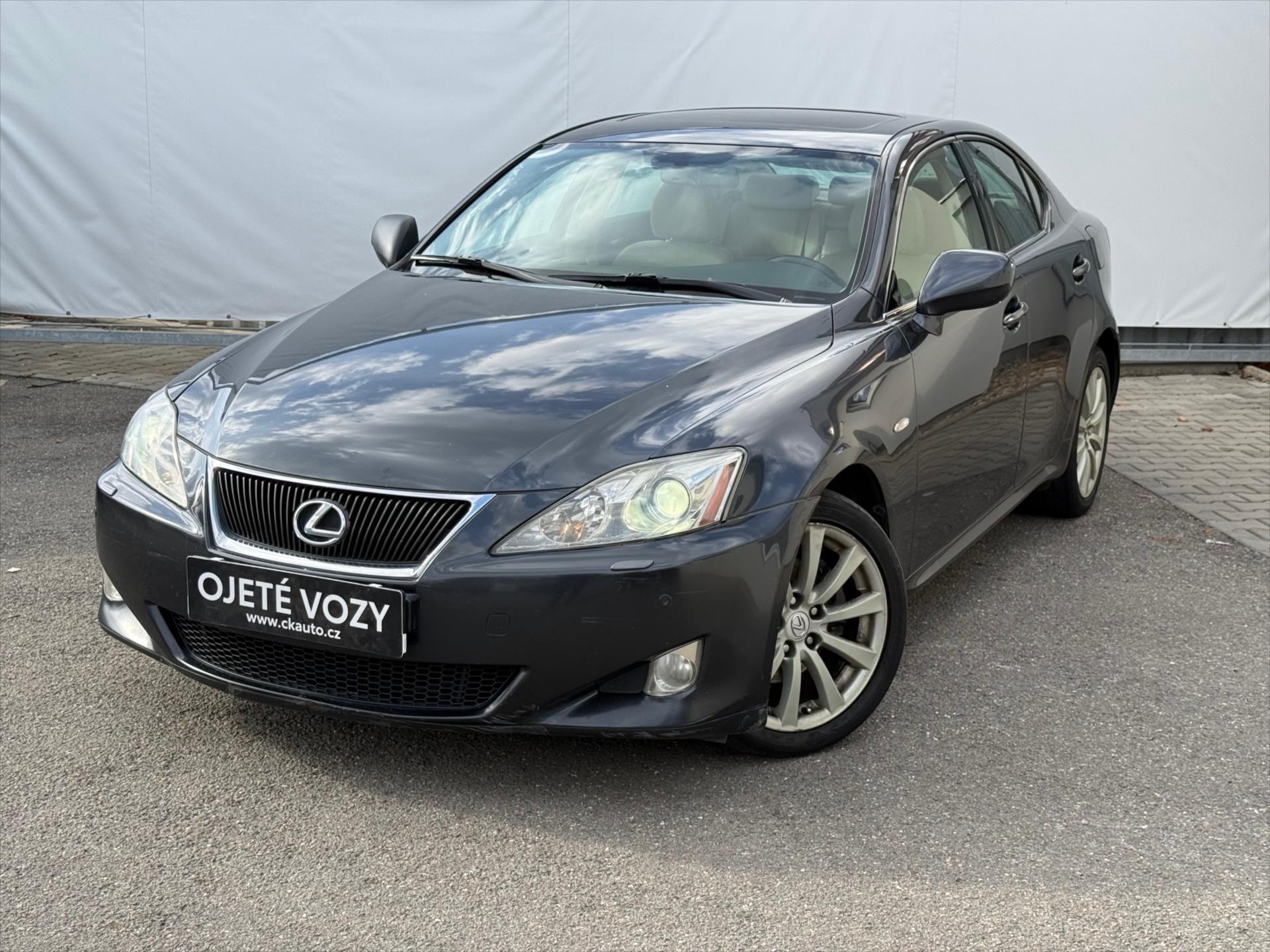 Lexus IS 220d 2,2