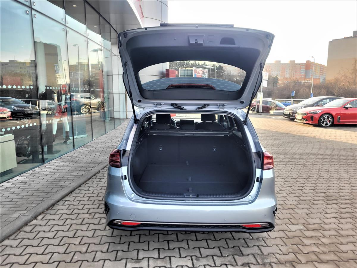 kia-ceed-1-5-paket-business-1-5-t-gdi-gpf-7dct-top - 9