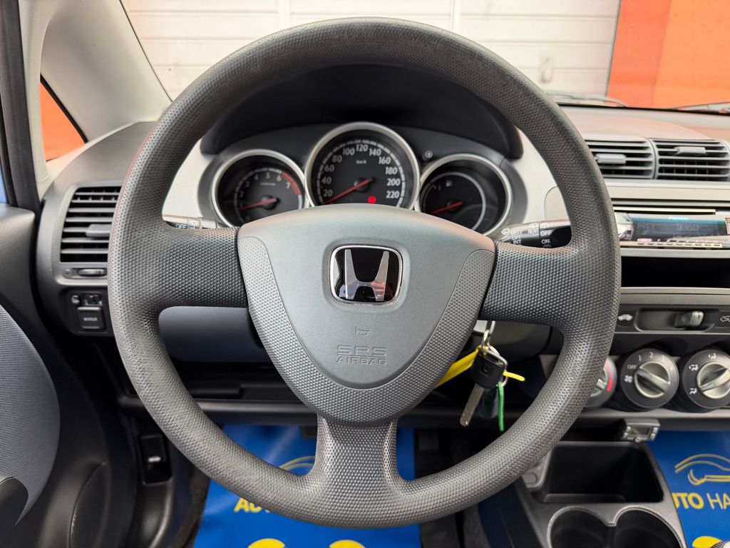 honda-jazz-1-3i-63kw-2-maj-nova-tk - 9
