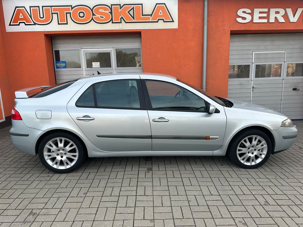 renault-laguna-3-0i-v6-152kw - 3