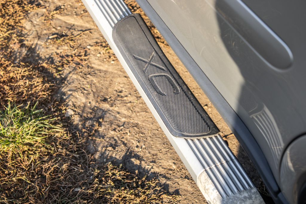 volvo-xc90-dvd-nezavisle-topeni-tazne - 8