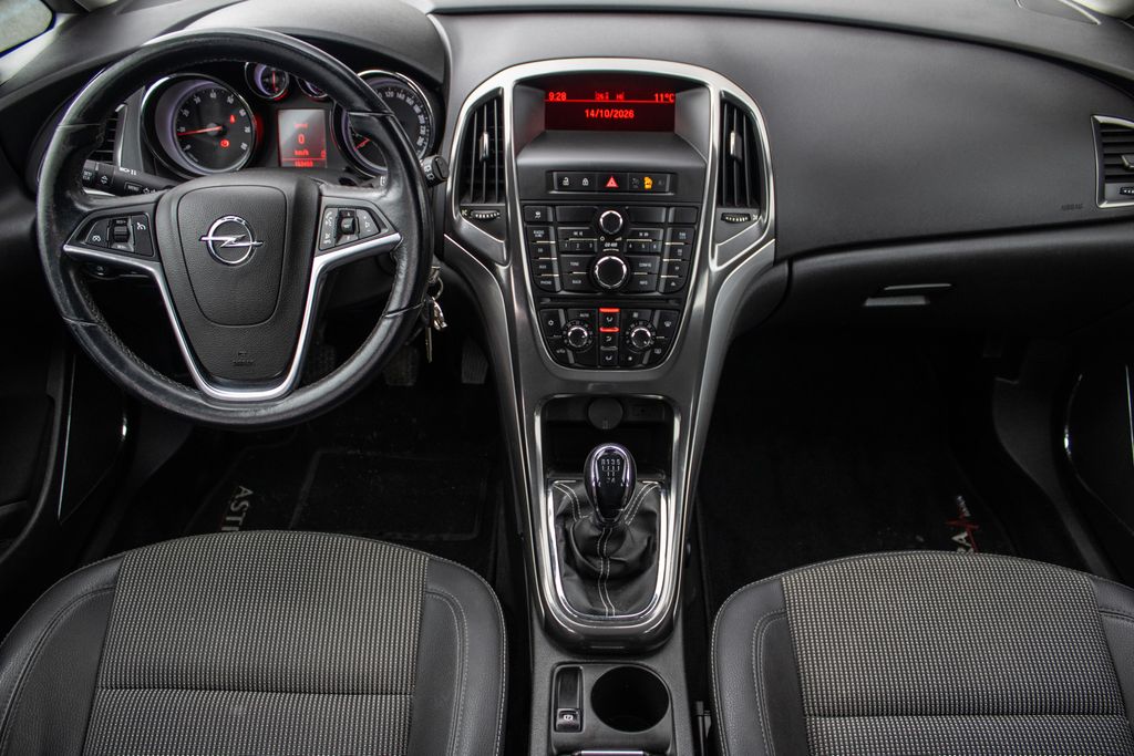 opel-astra - 8