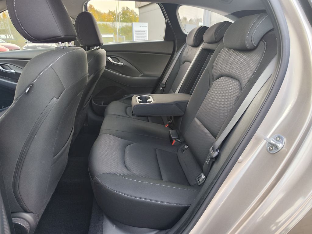 hyundai-i30-1-4-t-gdi-103kw-style-dct - 9