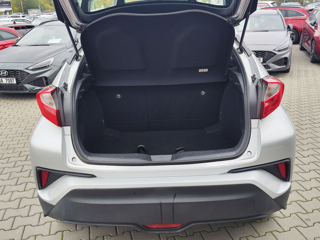 toyota-c-hr-1-8-hev-90kw-comfort-e-cvt - 8