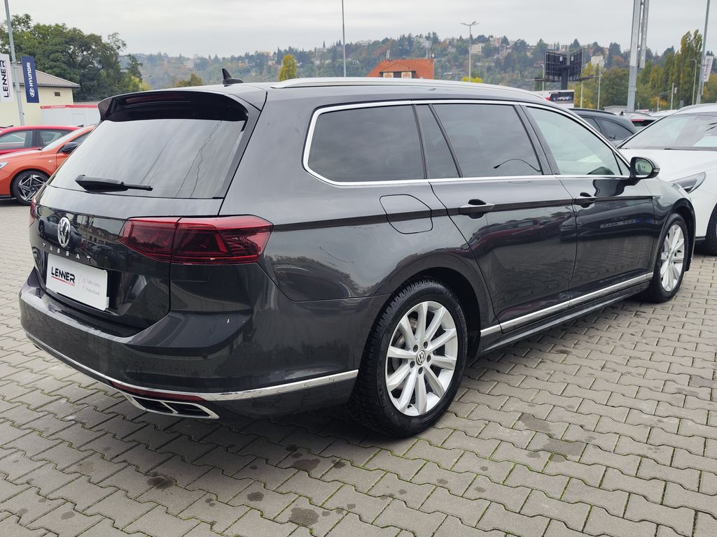 volkswagen-passat-2-0-tdi-140kw-r-line-dsg - 4