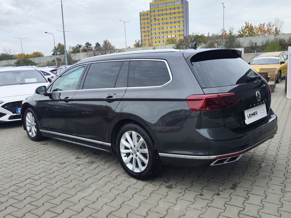 volkswagen-passat-2-0-tdi-140kw-r-line-dsg - 6