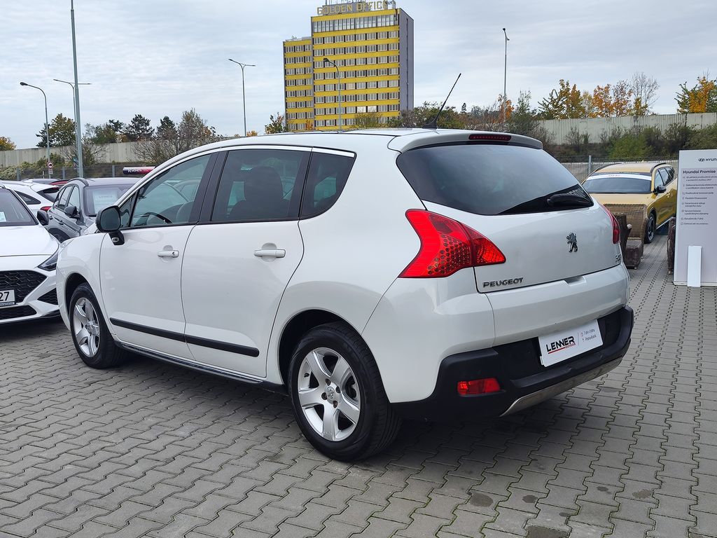 peugeot-3008-2-0-hdi-110kw-premium - 6