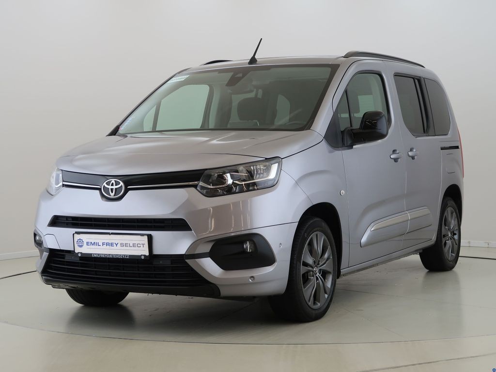 Toyota ProAce 1.5,D-4D,Family,Automat,CZ,1M