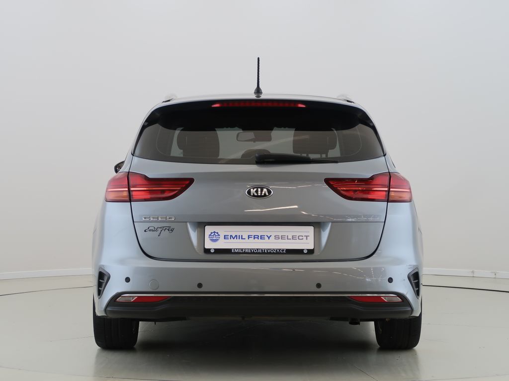 kia-ceed-1-4cvvt-73kw-manual-cz - 5