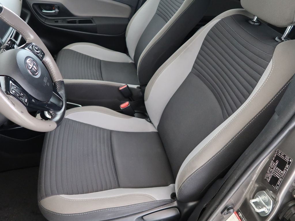 toyota-yaris-1-5hybrid-automat-kamera-cz - 8