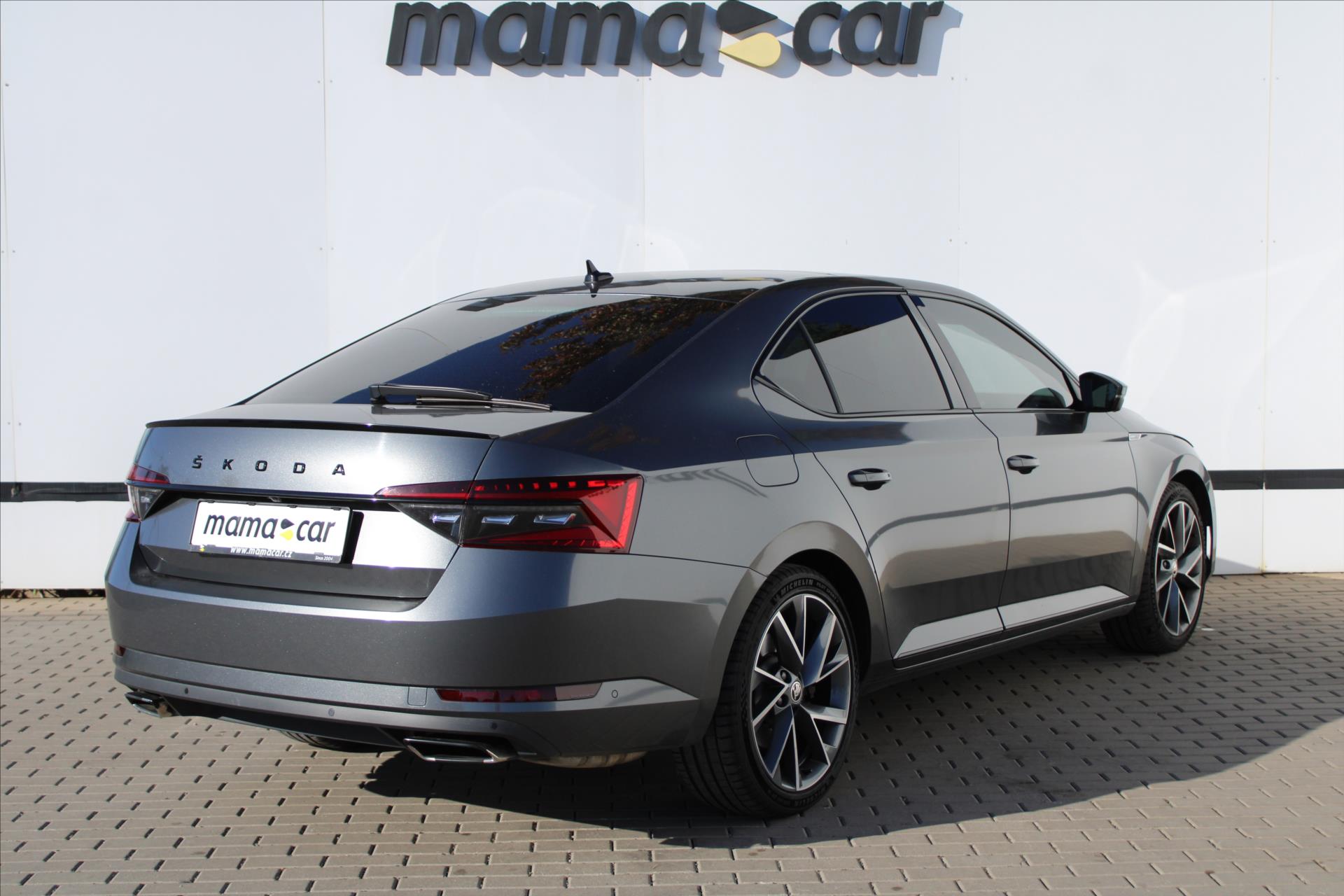skoda-superb-2-0tsi-206kw-sportline-cr - 2