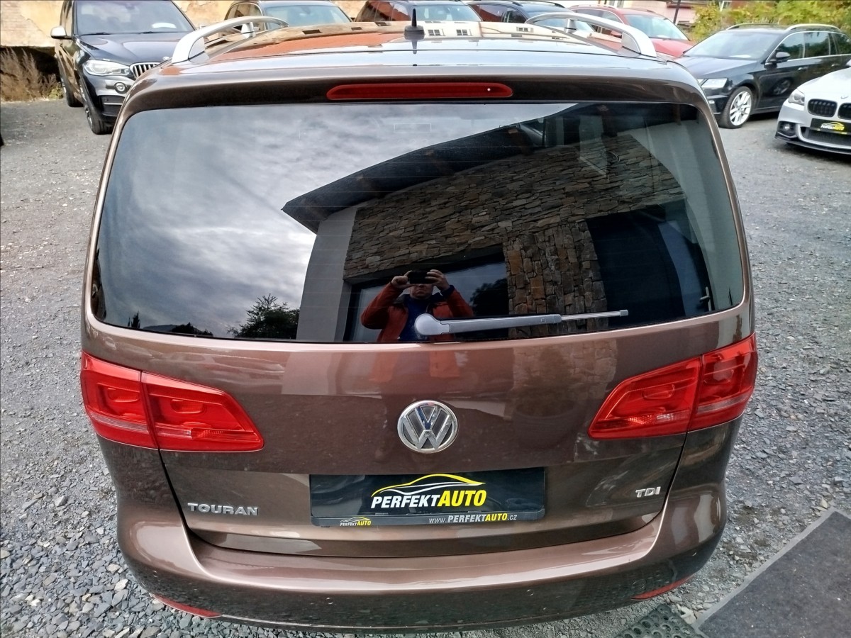 volkswagen-touran-1-6-tdi-77kw-jen-149tis-km - 4